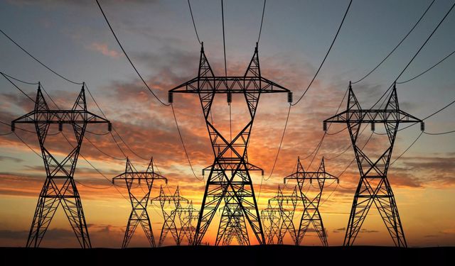 Trabzon'da aynı anda 17 mahallede elektrik kesintisi