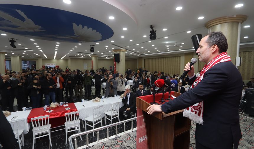 Fatih Erbakan Trabzon’da: İftar programında vatandaşlarla bir araya geldi